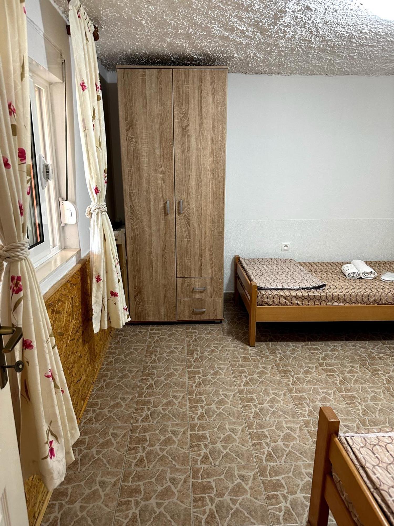 Ninic Family Apartments Тиват Екстер'єр фото